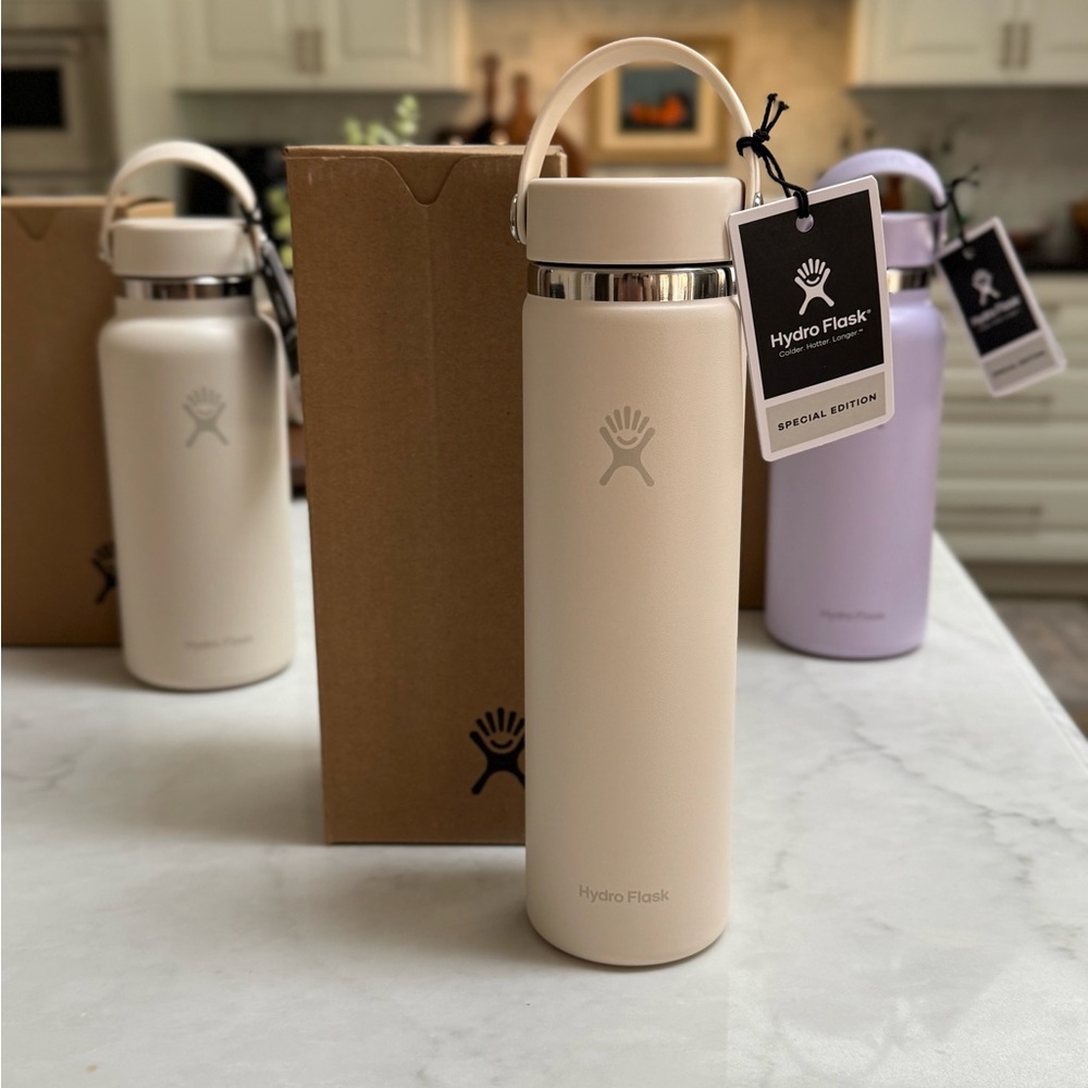 Special Edition (Nordstrom) Moonlight Hydro Flask, 24 oz wide flex cap NWT NIB